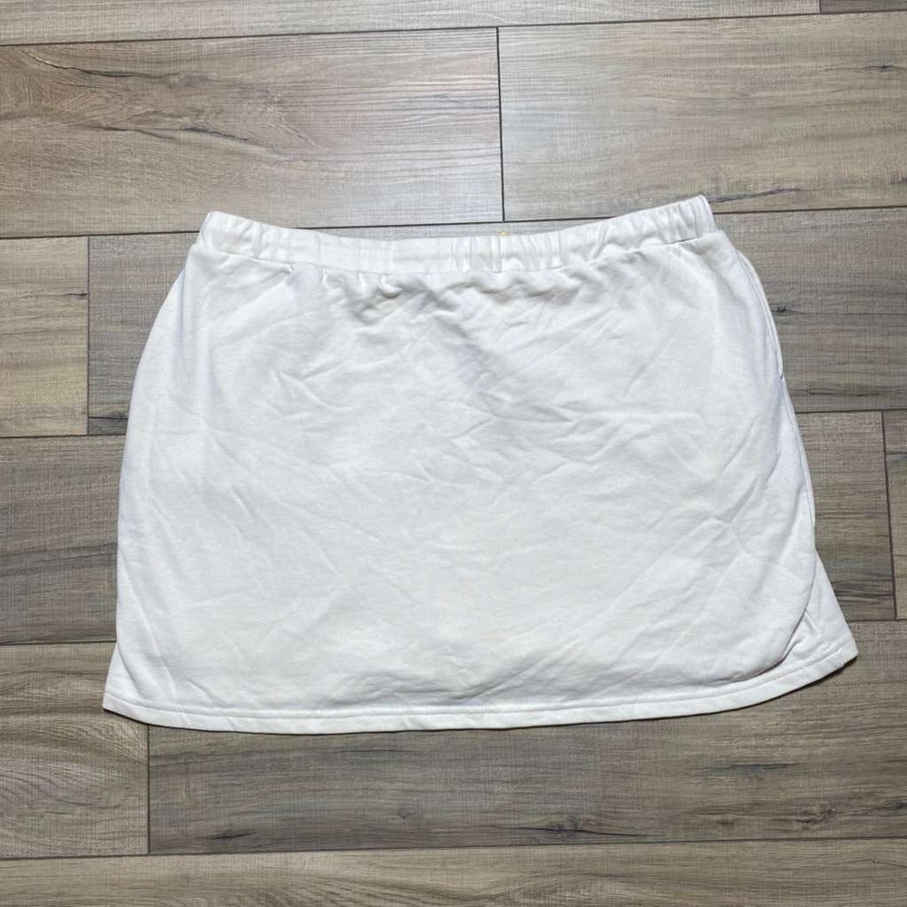 Disney Womens Magic in the Air Castle Graphic Skort Size XL Cream - Picture 13 of 15